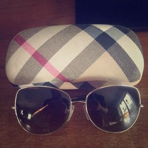 Burberry aviators